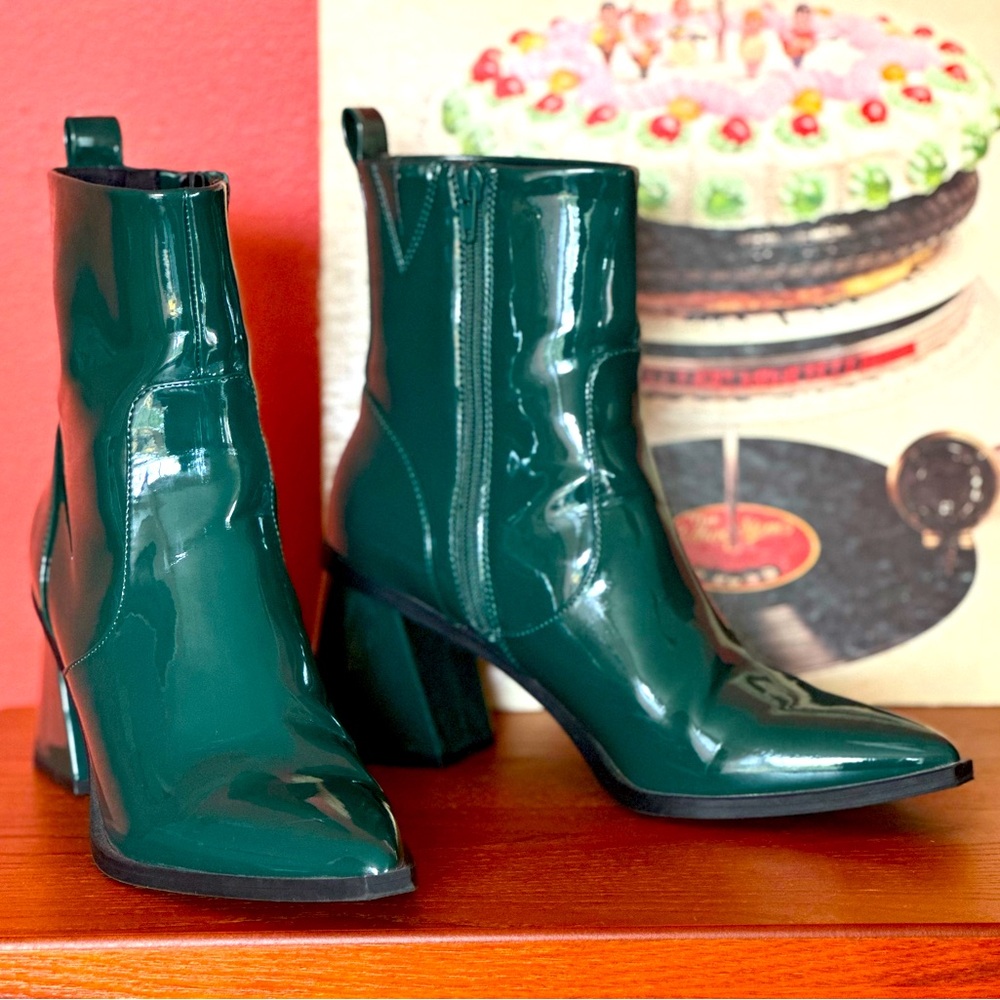 BP. Lorraine Green chunky heel pointed booties boots 7.5